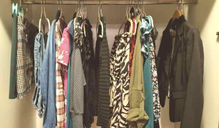 The top clothes for creating a minimalist wardrobe in 2025